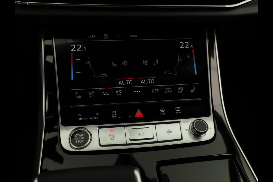 Audi Q8 60 TFSI e quattro Pro Line S Competition 490 PK | Panoramadak | Vier wiel besturen | Exclusive lak | Stoel ventilatie | Verlengde garantie |