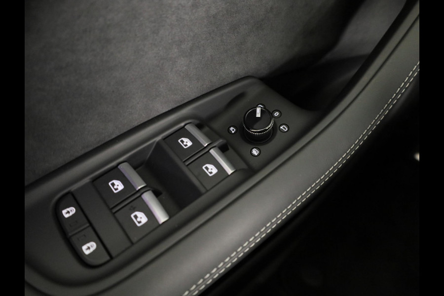 Audi Q8 60 TFSI e quattro Pro Line S Competition 490 PK | Panoramadak | Vier wiel besturen | Exclusive lak | Stoel ventilatie | Verlengde garantie |