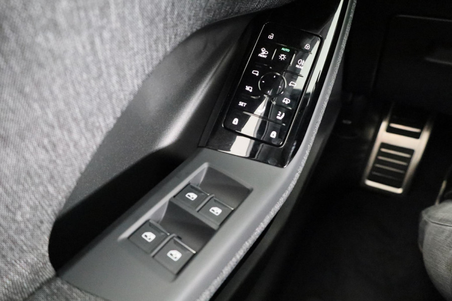 Audi Q6 S edition performance 100 kWh 306pk |  360° Camera | Adaptive cruise control | Matrix ledkoplampen  | stoelverwarming voor en achter | Comfortpakket