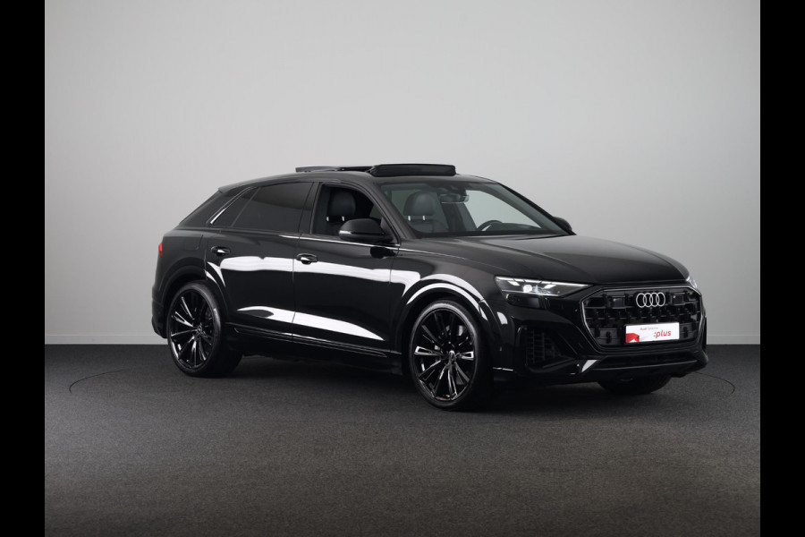 Audi Q8 55 TFSI e quattro Pro Line S 394pk | Panoramadak | Lederen bekleding | Head Up Display | Luchtvering | Trekhaak