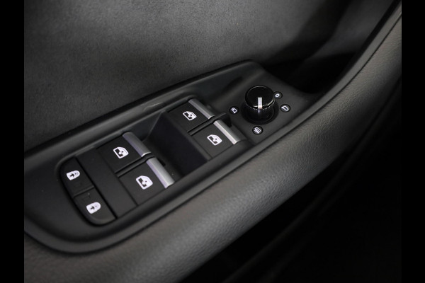 Audi Q8 55 TFSI e quattro Pro Line S 394pk | Panoramadak | Lederen bekleding | Head Up Display | Luchtvering | Trekhaak