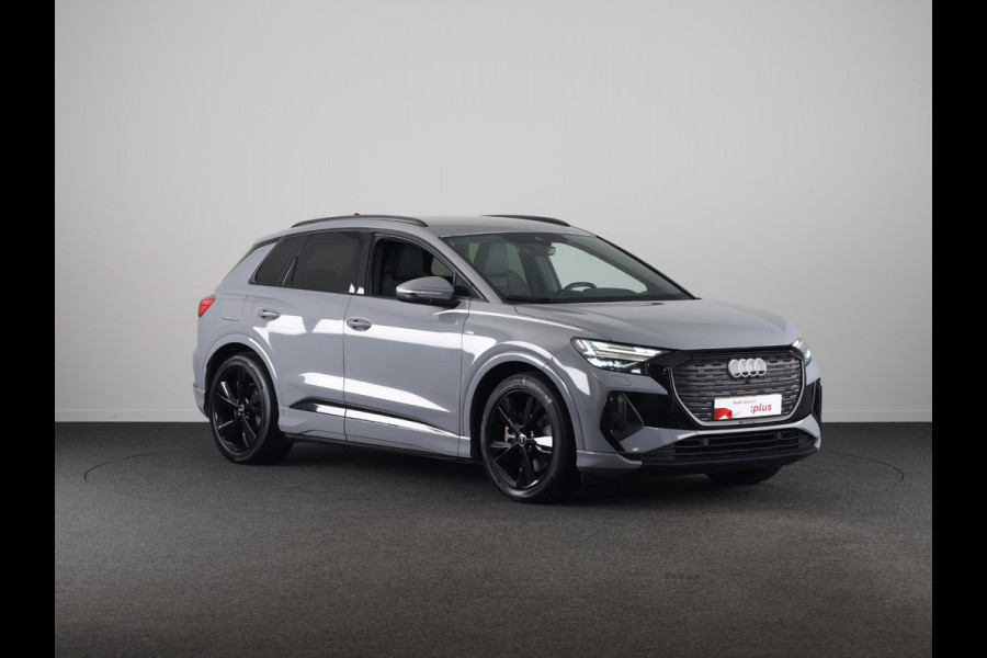 Audi Q4 e-tron 40 Launch edition S Competition 77 kWh 204 pk | SoH 97% | Navigatie | Warmtepomp | Parkeersensoren | Achteruitrijcamera | Stoelverwarming | S-Line |