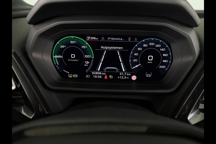 Audi Q4 e-tron 40 Launch edition S Competition 77 kWh 204 pk | SoH 97% | Navigatie | Warmtepomp | Parkeersensoren | Achteruitrijcamera | Stoelverwarming | S-Line |