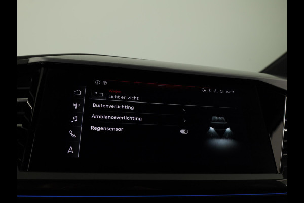 Audi Q4 e-tron 40 Launch edition S Competition 77 kWh 204 pk | SoH 97% | Navigatie | Warmtepomp | Parkeersensoren | Achteruitrijcamera | Stoelverwarming | S-Line |