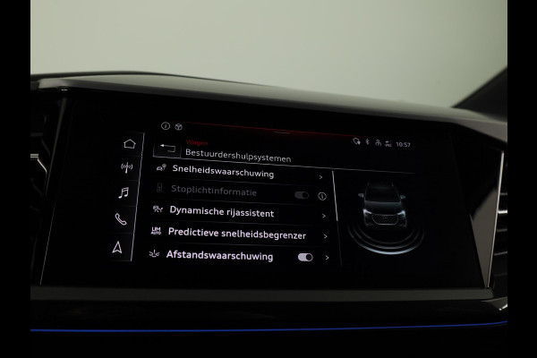 Audi Q4 e-tron 40 Launch edition S Competition 77 kWh 204 pk | SoH 97% | Navigatie | Warmtepomp | Parkeersensoren | Achteruitrijcamera | Stoelverwarming | S-Line |