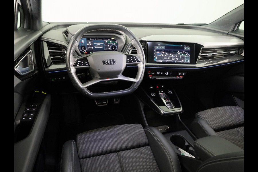 Audi Q4 e-tron 40 Launch edition S Competition 77 kWh 204 pk | SoH 97% | Navigatie | Warmtepomp | Parkeersensoren | Achteruitrijcamera | Stoelverwarming | S-Line |
