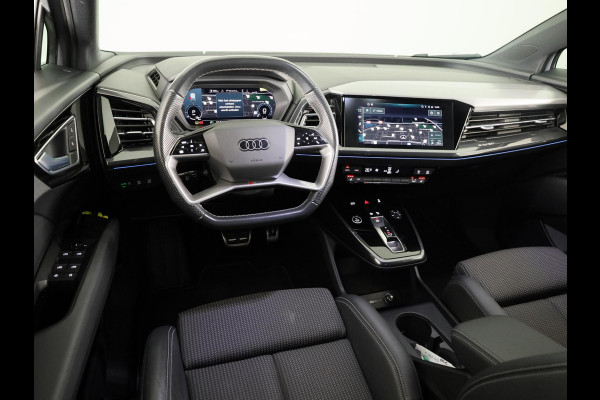 Audi Q4 e-tron 40 Launch edition S Competition 77 kWh 204 pk | SoH 97% | Navigatie | Warmtepomp | Parkeersensoren | Achteruitrijcamera | Stoelverwarming | S-Line |