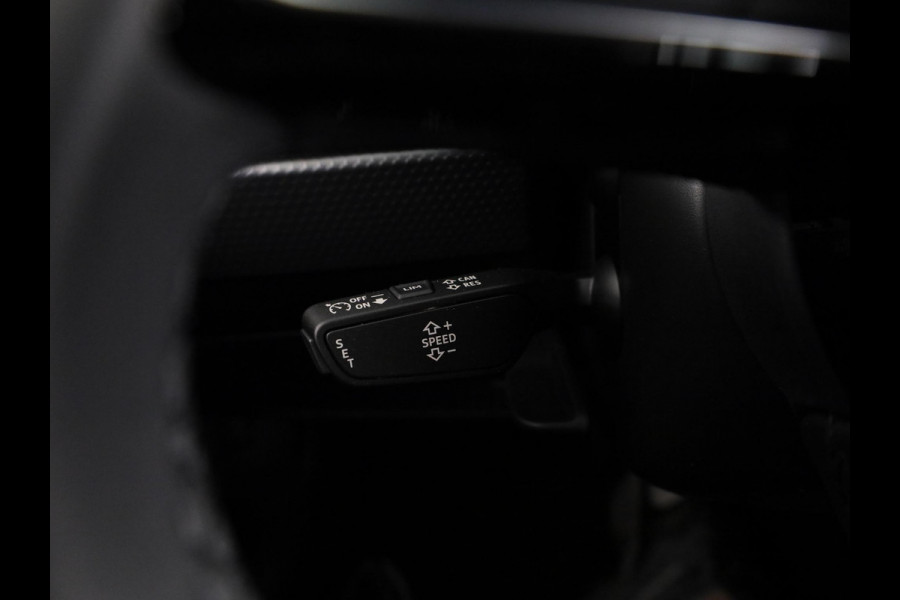 Audi A1 Sportback Advanced edition 25 TFSI 95 pk | Parkeerhulp plus | Automatische airco | Inklapbare buitenspiegels | Dak in contrast kleur |