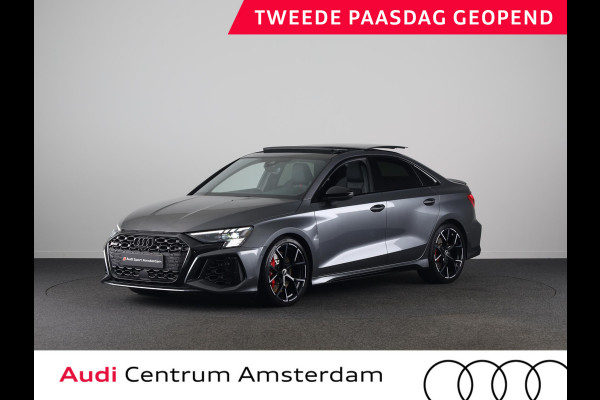 Audi RS 3 Limousine 2.5 TFSI quattro 400pk | Panoramadak | Verlengde garantie | 3-spaaks sport afgevlakt stuurwiel | Adaptief onderstel | SONOS Premium 3D Audio