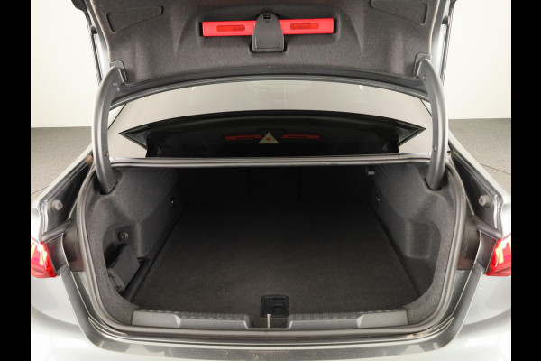 Audi RS 3 Limousine 2.5 TFSI quattro 400pk | Panoramadak | Verlengde garantie | 3-spaaks sport afgevlakt stuurwiel | Adaptief onderstel | SONOS Premium 3D Audio