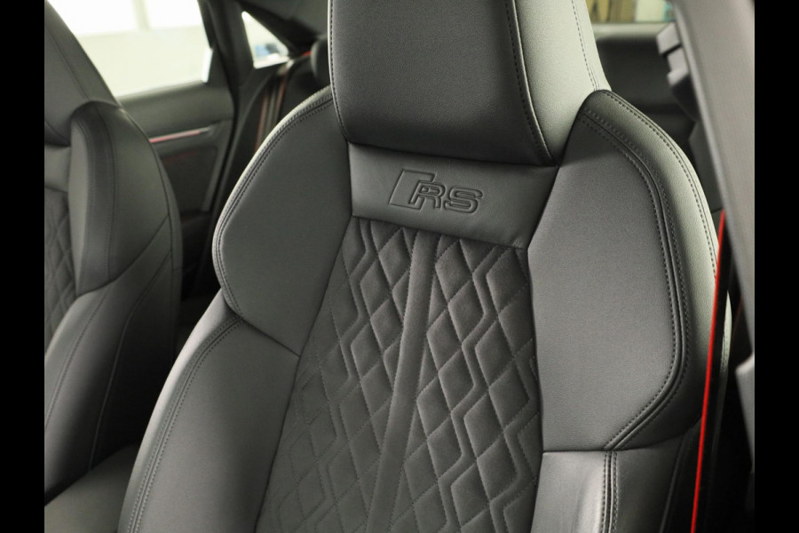 Audi RS 3 Limousine 2.5 TFSI quattro 400pk | Panoramadak | Verlengde garantie | 3-spaaks sport afgevlakt stuurwiel | Adaptief onderstel | SONOS Premium 3D Audio