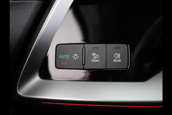 Audi RS 3 Limousine 2.5 TFSI quattro 400pk | Panoramadak | Verlengde garantie | 3-spaaks sport afgevlakt stuurwiel | Adaptief onderstel | SONOS Premium 3D Audio