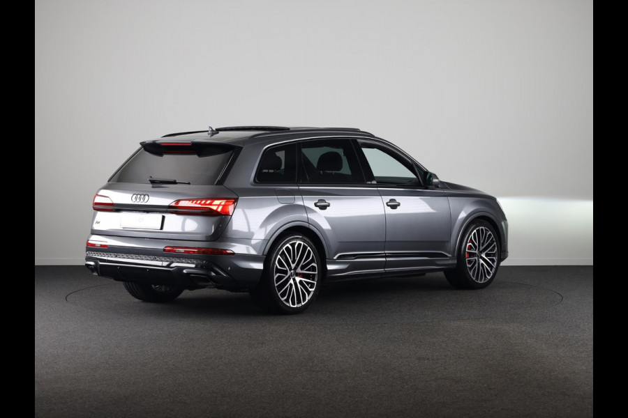 Audi Q7 55 TFSI e quattro Pro Line S 394pk | Panoramadak | Adaptive cruisecontrol |  B&O soundsysteem | Optiekpakket zwart Plus | Privacy Glass | Trekhaak