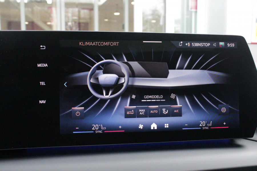 BMW 1-serie 120 170PK M SPORT | PANORAMA SCHUIF/KANTEL DAK | 18" LICHTMETALEN VELGEN | DODEHOEK DETECTIE | DRAADLOZE APPLE CARPLAY/ANDROID AUTO | NAVIGATIE | ACHTERUITRIJ CAMERA | ADAPTIEF M ONDERSTEL | SFEER VERLICHTING | STOEL VERWARMING | DAB+ RADIO | ALCANTARA BEKLEDING | PARKEERSENSOREN VOOR + ACHTER | CRUISE CONTROL | SHADOW LINE |