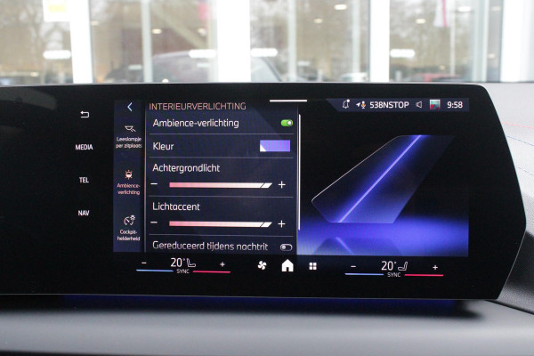 BMW 1-serie 120 170PK M SPORT | PANORAMA SCHUIF/KANTEL DAK | 18" LICHTMETALEN VELGEN | DODEHOEK DETECTIE | DRAADLOZE APPLE CARPLAY/ANDROID AUTO | NAVIGATIE | ACHTERUITRIJ CAMERA | ADAPTIEF M ONDERSTEL | SFEER VERLICHTING | STOEL VERWARMING | DAB+ RADIO | ALCANTARA BEKLEDING | PARKEERSENSOREN VOOR + ACHTER | CRUISE CONTROL | SHADOW LINE |