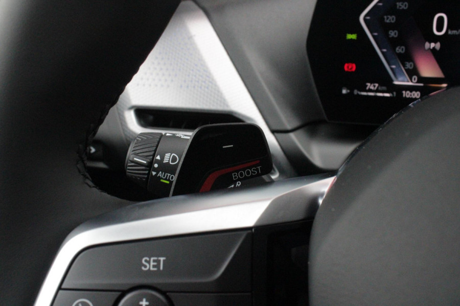 BMW 1-serie 120 170PK M SPORT | PANORAMA SCHUIF/KANTEL DAK | 18" LICHTMETALEN VELGEN | DODEHOEK DETECTIE | DRAADLOZE APPLE CARPLAY/ANDROID AUTO | NAVIGATIE | ACHTERUITRIJ CAMERA | ADAPTIEF M ONDERSTEL | SFEER VERLICHTING | STOEL VERWARMING | DAB+ RADIO | ALCANTARA BEKLEDING | PARKEERSENSOREN VOOR + ACHTER | CRUISE CONTROL | SHADOW LINE |