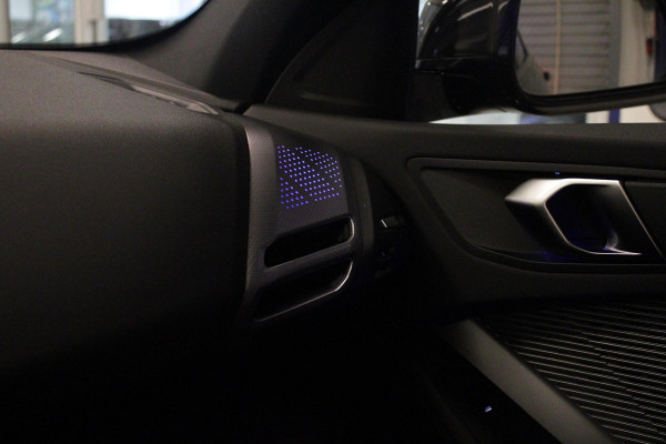 BMW 1-serie 120 170PK M SPORT | PANORAMA SCHUIF/KANTEL DAK | 18" LICHTMETALEN VELGEN | DODEHOEK DETECTIE | DRAADLOZE APPLE CARPLAY/ANDROID AUTO | NAVIGATIE | ACHTERUITRIJ CAMERA | ADAPTIEF M ONDERSTEL | SFEER VERLICHTING | STOEL VERWARMING | DAB+ RADIO | ALCANTARA BEKLEDING | PARKEERSENSOREN VOOR + ACHTER | CRUISE CONTROL | SHADOW LINE |