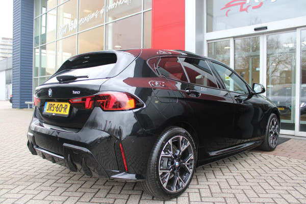 BMW 1-serie 120 170PK M SPORT | PANORAMA SCHUIF/KANTEL DAK | 18" LICHTMETALEN VELGEN | DODEHOEK DETECTIE | DRAADLOZE APPLE CARPLAY/ANDROID AUTO | NAVIGATIE | ACHTERUITRIJ CAMERA | ADAPTIEF M ONDERSTEL | SFEER VERLICHTING | STOEL VERWARMING | DAB+ RADIO | ALCANTARA BEKLEDING | PARKEERSENSOREN VOOR + ACHTER | CRUISE CONTROL | SHADOW LINE |