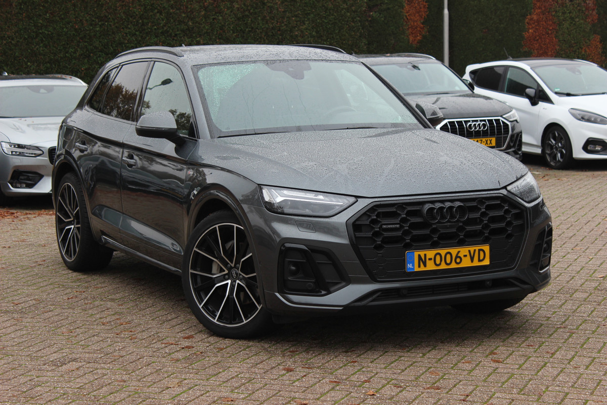 Audi Q5 50 TFSI e S edition NL Auto! / 360Camera / Half leder / 20'' / Adapt.cruise / BTW Auto