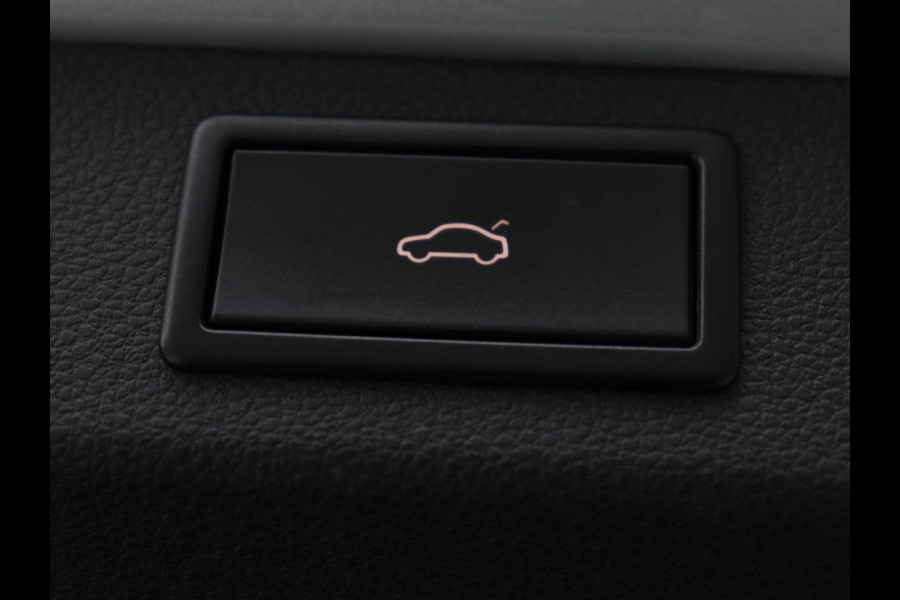 Škoda Kodiaq 1.5 TSI Sportline | Panoramadak | Trekhaak | Adaptive cruise | Stoelverwarming | Camera | Keyless | Alcantara | Full LED | Carplay | Navigatie | Canon Sound | Sfeerverlichting | Virtual Cockpit