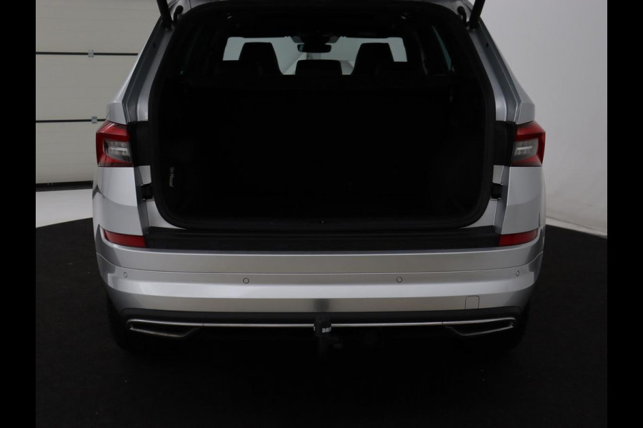 Škoda Kodiaq 1.5 TSI Sportline | Panoramadak | Trekhaak | Adaptive cruise | Stoelverwarming | Camera | Keyless | Alcantara | Full LED | Carplay | Navigatie | Canon Sound | Sfeerverlichting | Virtual Cockpit