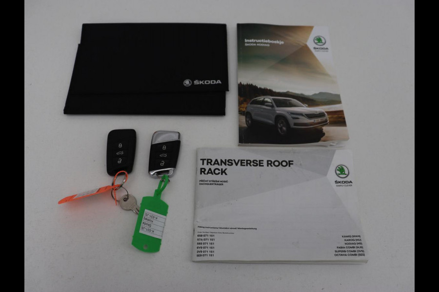 Škoda Kodiaq 1.5 TSI Sportline | Panoramadak | Trekhaak | Adaptive cruise | Stoelverwarming | Camera | Keyless | Alcantara | Full LED | Carplay | Navigatie | Canon Sound | Sfeerverlichting | Virtual Cockpit