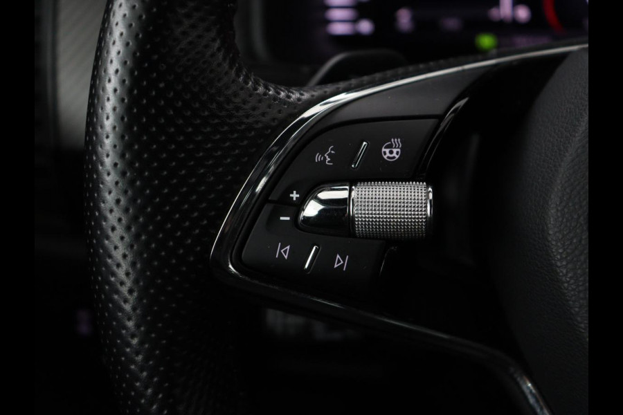 Škoda Kodiaq 1.5 TSI Sportline | Panoramadak | Trekhaak | Adaptive cruise | Stoelverwarming | Camera | Keyless | Alcantara | Full LED | Carplay | Navigatie | Canon Sound | Sfeerverlichting | Virtual Cockpit