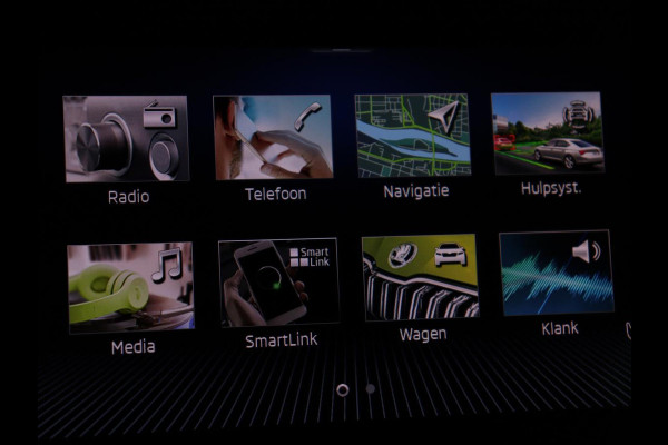 Škoda Kodiaq 1.5 TSI Sportline | Panoramadak | Trekhaak | Adaptive cruise | Stoelverwarming | Camera | Keyless | Alcantara | Full LED | Carplay | Navigatie | Canon Sound | Sfeerverlichting | Virtual Cockpit