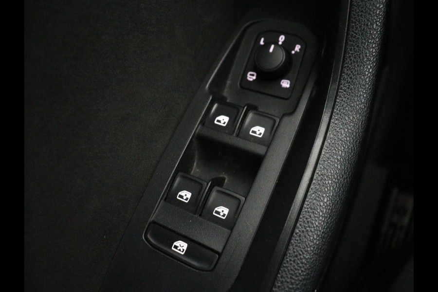 Škoda Kodiaq 1.5 TSI Sportline | Panoramadak | Trekhaak | Adaptive cruise | Stoelverwarming | Camera | Keyless | Alcantara | Full LED | Carplay | Navigatie | Canon Sound | Sfeerverlichting | Virtual Cockpit