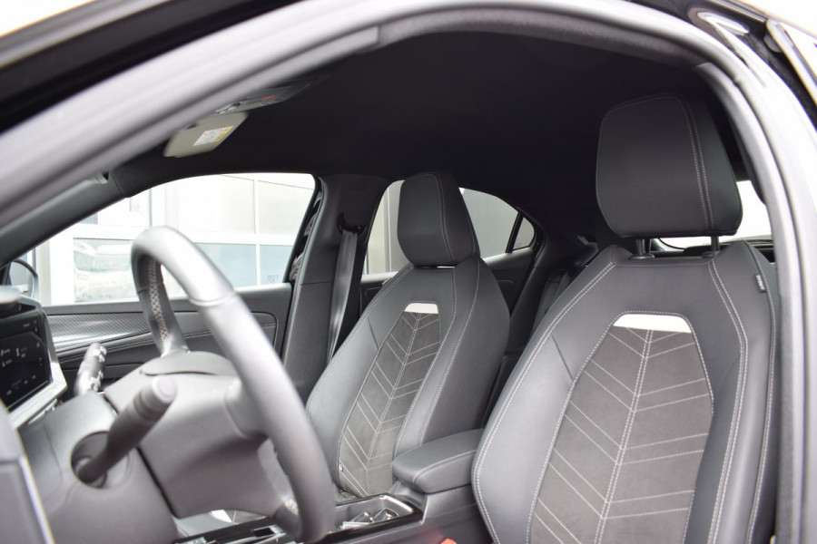 Opel Mokka Electric Level 5 50 kWh | 18"| Verwarmd stuurwiel | Adaptive | Navigatie | Climate |