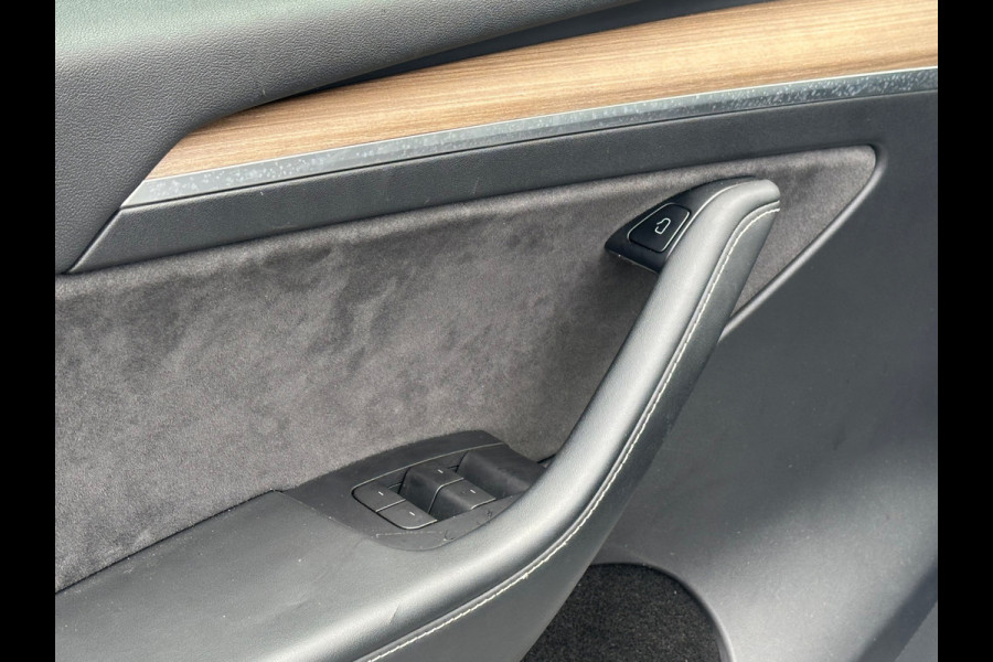 Tesla Model Y Long Range AWD 75 kWh SOH 88.6%