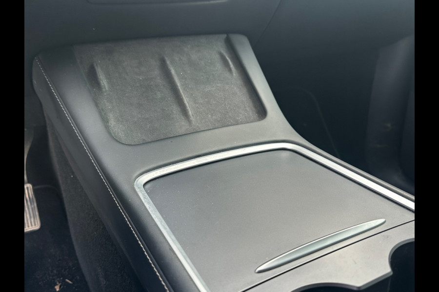 Tesla Model Y Long Range AWD 75 kWh SOH 88.6%