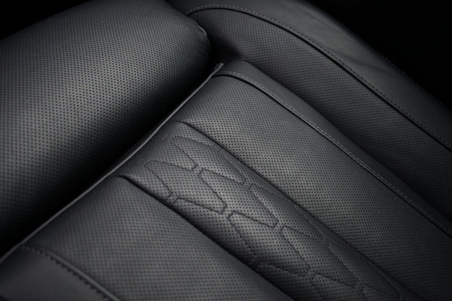 BMW X5 xDrive40d M-Sport 7pers Pano Luchtv ACC Trekh H/K HUD 22inch 4WS Comf-seat