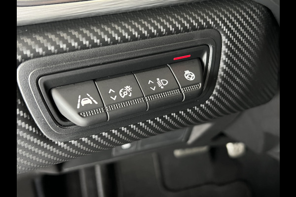 Renault Captur 1.3 TCe 140 R.S. Line | Groot Navi | Stoel, Stuur, Voorruit verwarming | 18" | ACC 100% Dealer Onderhouden!