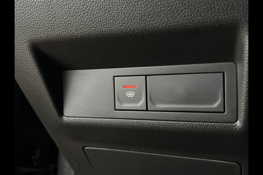 Renault Captur 1.3 TCe 140 R.S. Line | Groot Navi | Stoel, Stuur, Voorruit verwarming | 18" | ACC 100% Dealer Onderhouden!