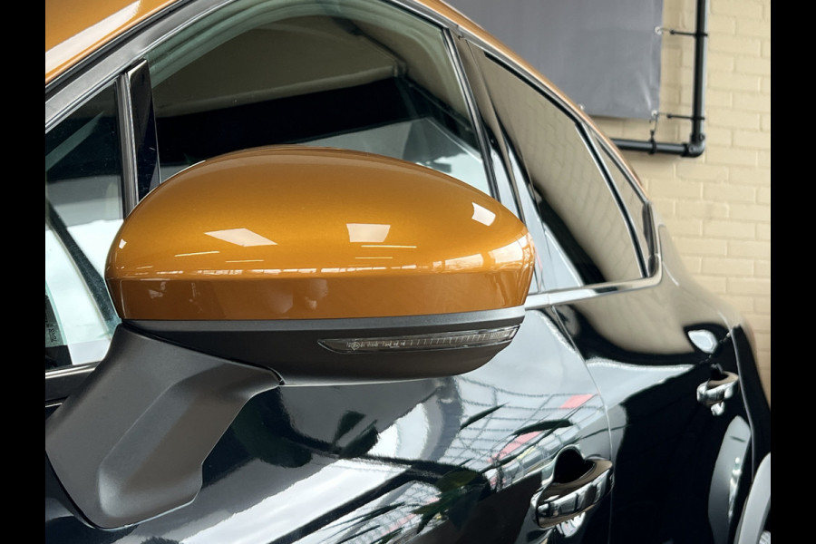 Renault Captur 1.3 TCe 140 R.S. Line | Groot Navi | Stoel, Stuur, Voorruit verwarming | 18" | ACC 100% Dealer Onderhouden!