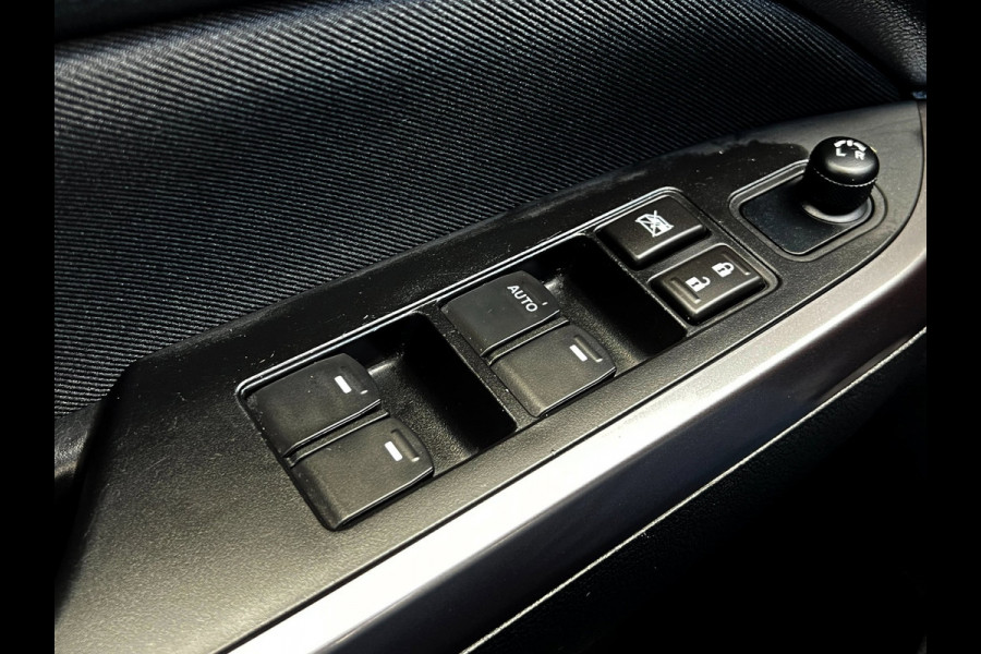 Suzuki Vitara 1.5 Hybrid Select Carplay_Trekhaak_Cam_Stoelverw