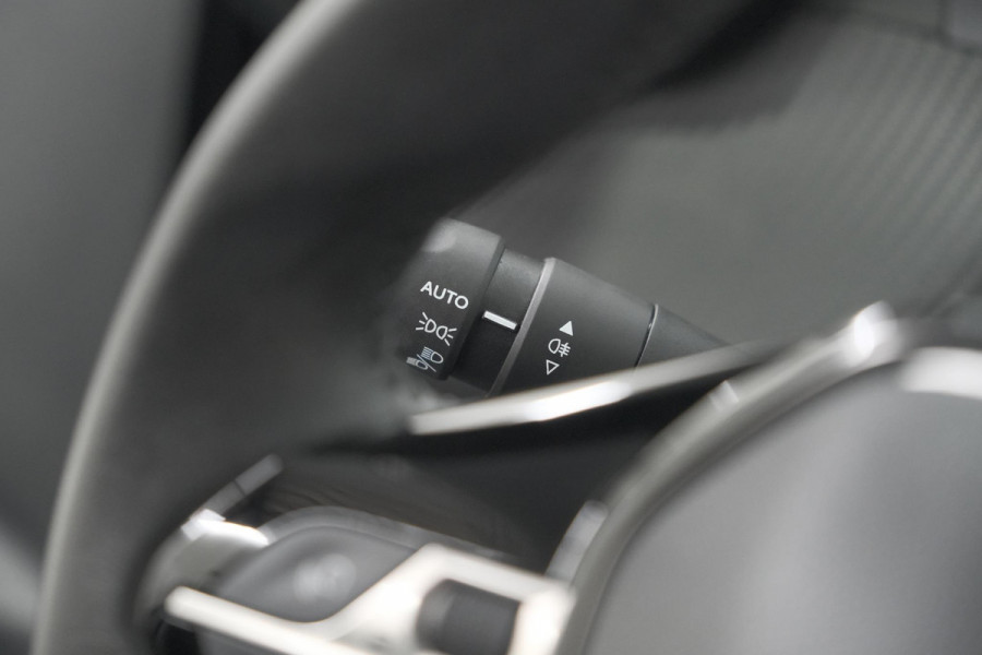 Peugeot 208 PureTech 100 Allure