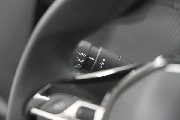 Peugeot 208 PureTech 100 Allure