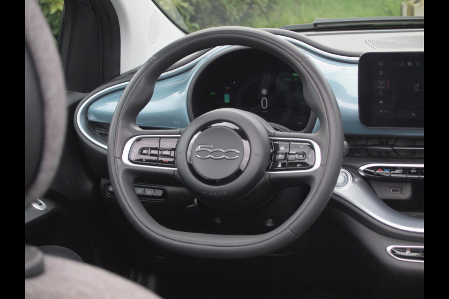 Fiat 500C Icon 42 kWh | Cabrio | Camera | Apple Carplay | Cruise Control | Dealeronderhouden |
