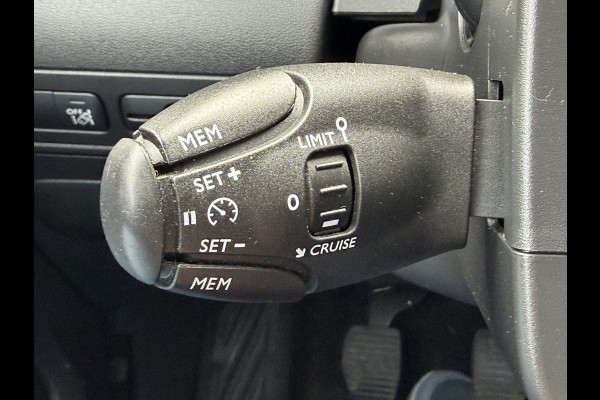 Citroën C3 Aircross 82pk Feel (Trekhaak - Navigatie - Airco - Apple Carplay - Parkeersensoren 4S banden)