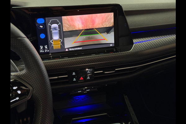 Volkswagen Golf 2.0 TSI R 4Motion | R 20 Years | HUD | Pano | Stoelverwarming/Koeling | Camera | 333pk|