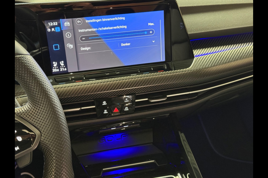 Volkswagen Golf 2.0 TSI R 4Motion | R 20 Years | HUD | Pano | Stoelverwarming/Koeling | Camera | 333pk|