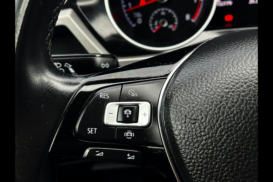 Volkswagen Touran 1.5 TSI Comfortline Business 7p Clima_ACC_Carplay