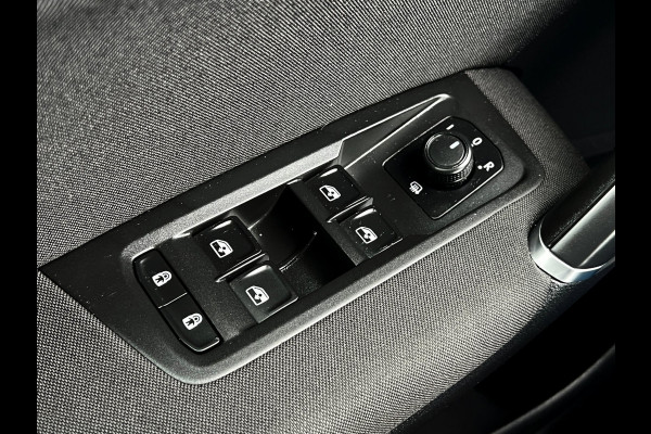 Volkswagen Touran 1.5 TSI Comfortline Business 7p Clima_ACC_Carplay