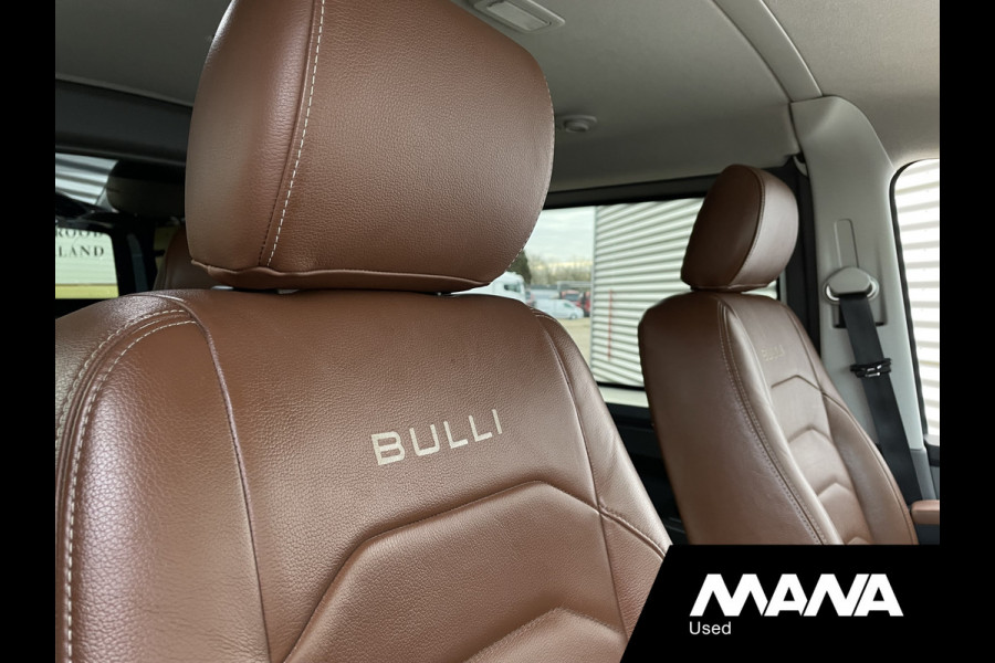 Volkswagen Transporter 2.0TDI L2H1 199PK DC BULLI Automaat Lederen bekleding Camera Cruise Airco Stoelverwarming LED