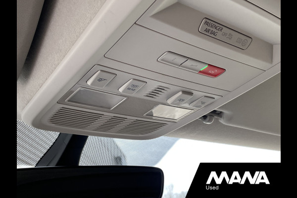 Volkswagen Transporter 2.0TDI L2H1 199PK DC BULLI Automaat Lederen bekleding Camera Cruise Airco Stoelverwarming LED