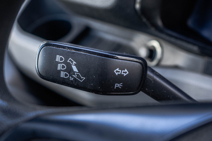 Volkswagen Crafter 4 MOTION L3H3 | 141 PK | Cruise | Camera | PDC | Zijschuifdeur L+R | Airco