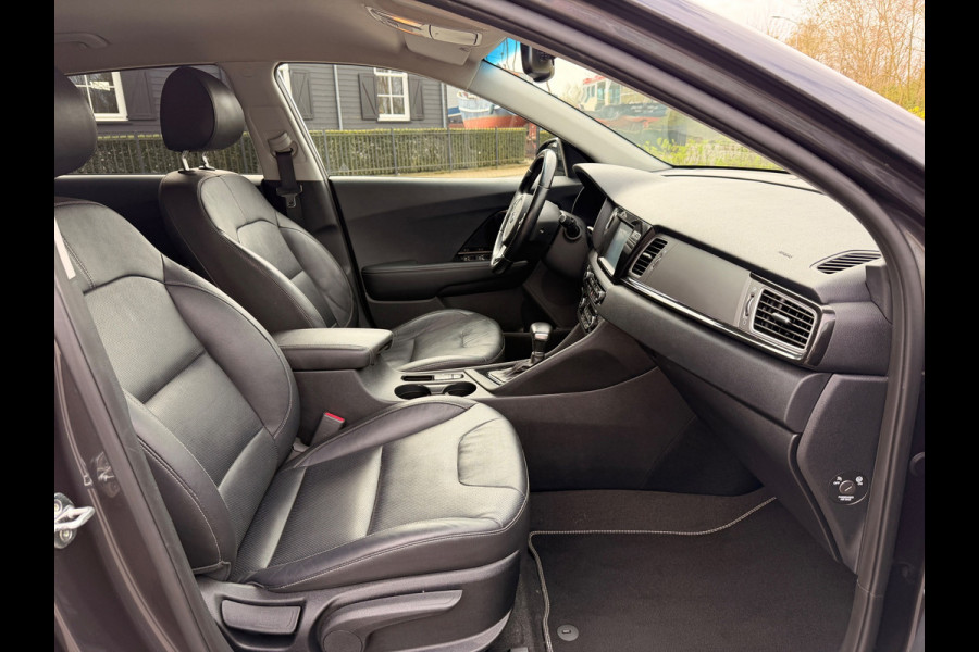 Kia Niro 1.6 GDi Hybrid DynamicPlusLine Camera Leer Navigatie Trekhaak Lm Velgen