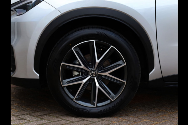 Lexus LBX Cool 2WD | Leder/Alcantara | Memory Seat | BSM